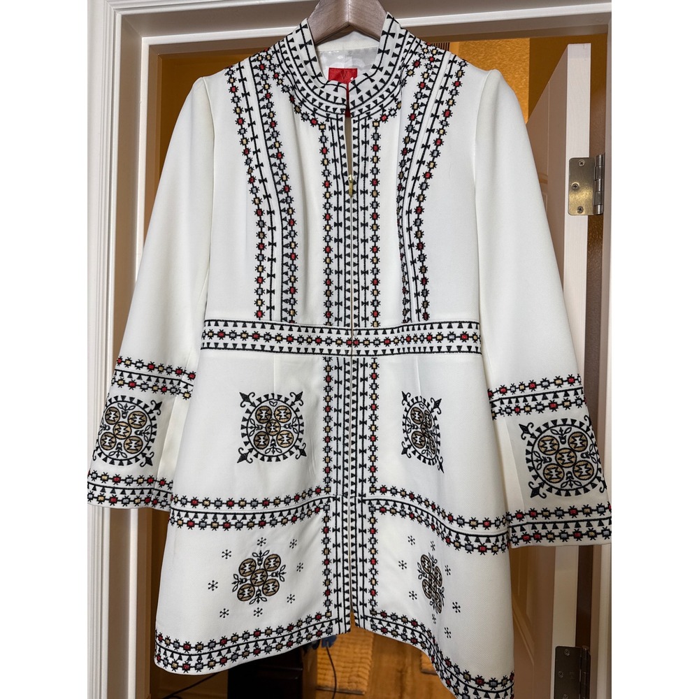 V White Geometric Embroidered Zip Front Stand Collar Long Sleeve Coat Jacket‎
